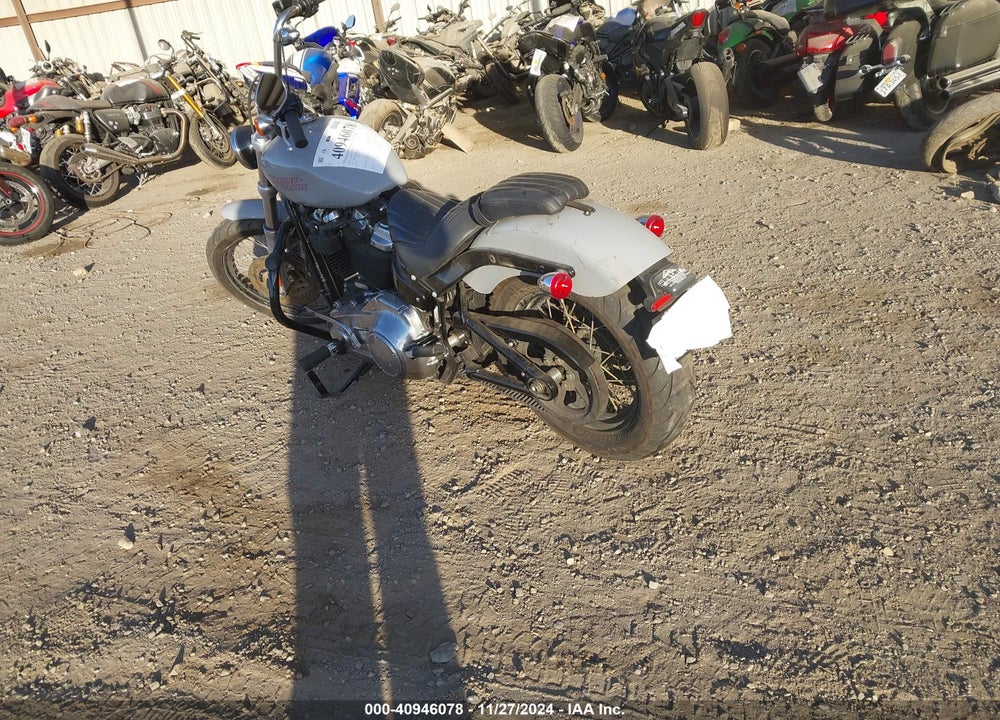 2024 HARLEY-DAVIDSON FXST VIN: 1HD1BVJ26RB044208