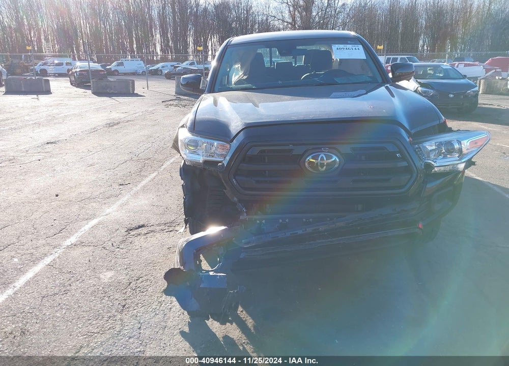 2018 TOYOTA TACOMA SR V6 VIN: 5TFCZ5AN2JX134902