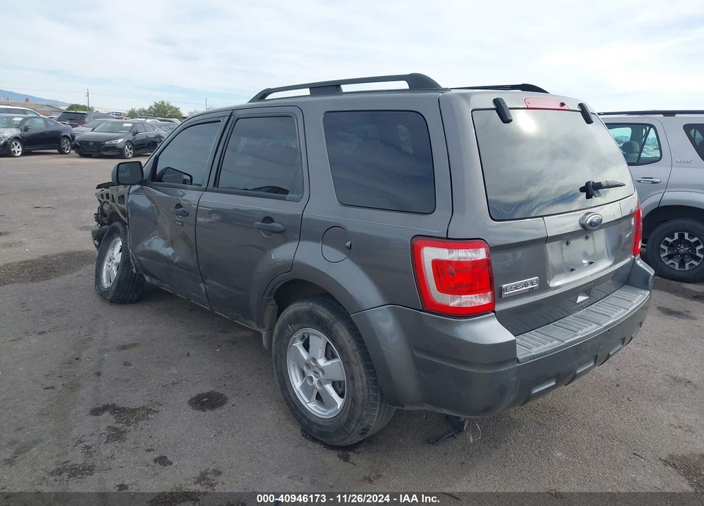 2011 FORD ESCAPE XLT VIN: 1FMCU0D72BKA69493