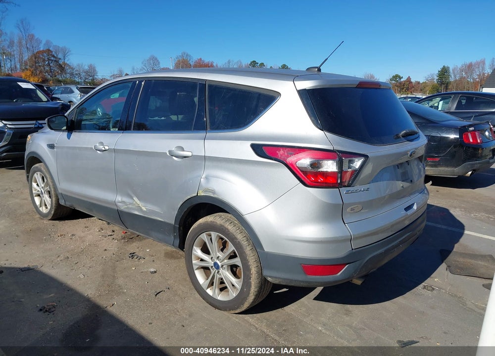 2017 FORD ESCAPE SE VIN: 1FMCU9GD6HUE48743