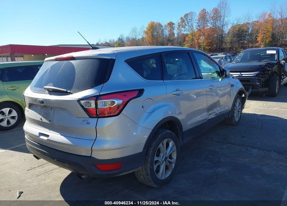2017 FORD ESCAPE SE VIN: 1FMCU9GD6HUE48743