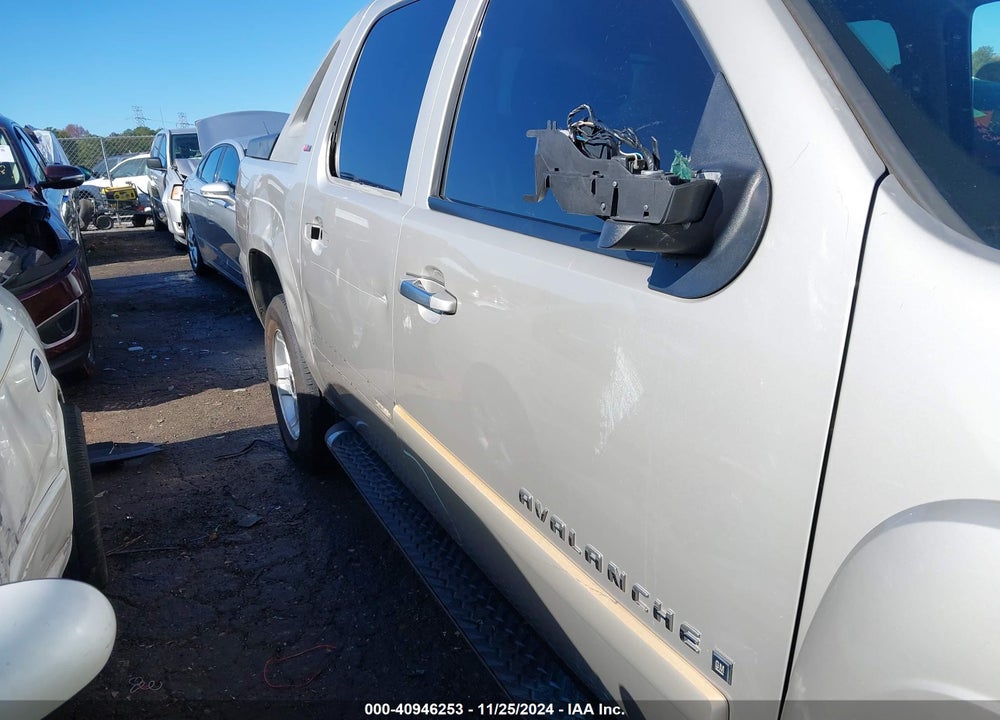 2008 CHEVROLET AVALANCHE 1500 LT VIN: 3GNEC12J78G149951
