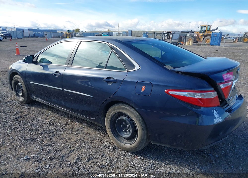 2017 TOYOTA CAMRY LE VIN: 4T1BF1FK8HU644688