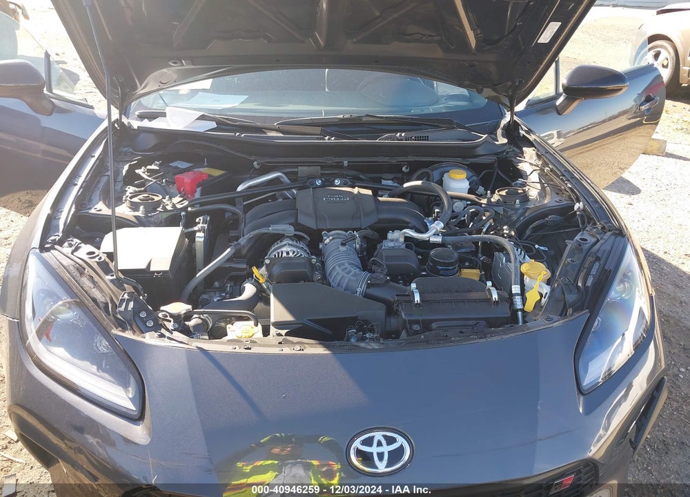 2024 TOYOTA GR86 VIN: JF1ZNBB12R9754834