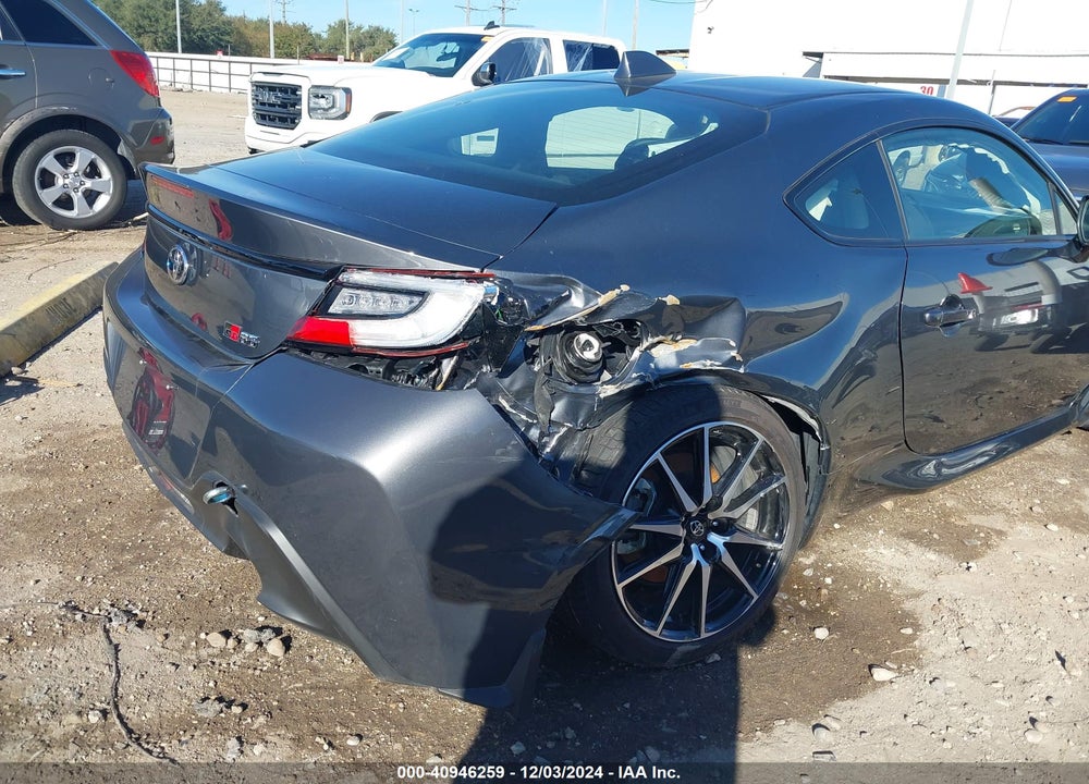 2024 TOYOTA GR86 VIN: JF1ZNBB12R9754834