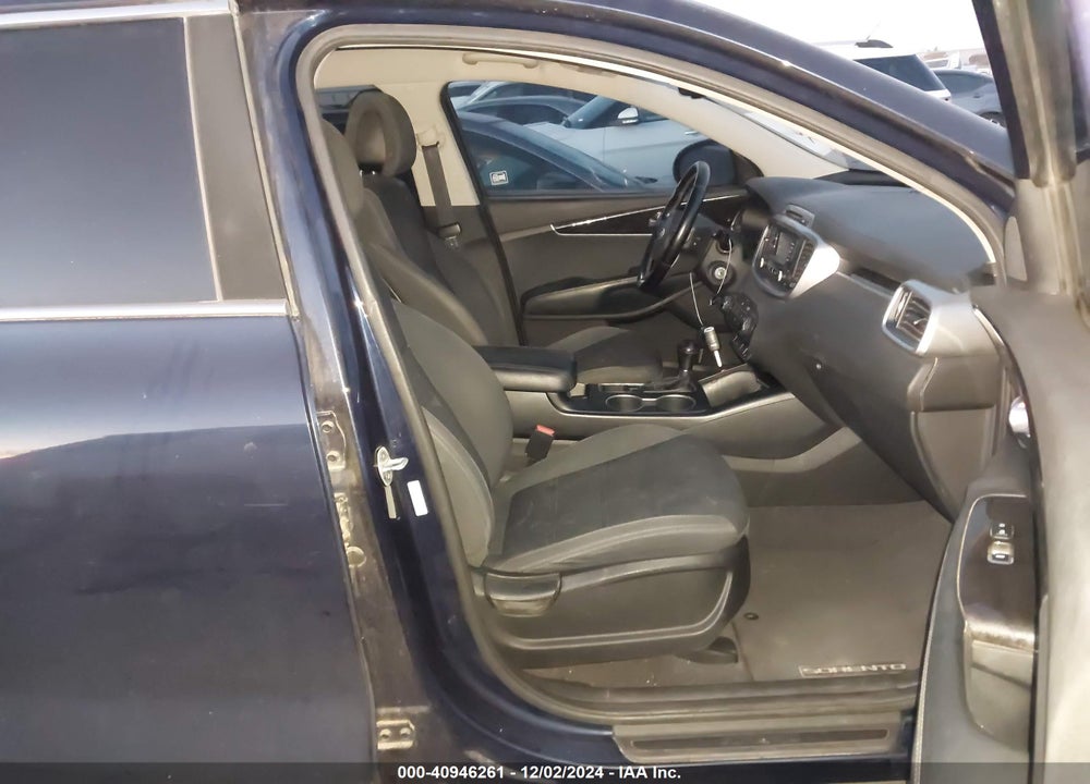 2016 KIA SORENTO 2.4L LX VIN: 5XYPG4A35GG127955