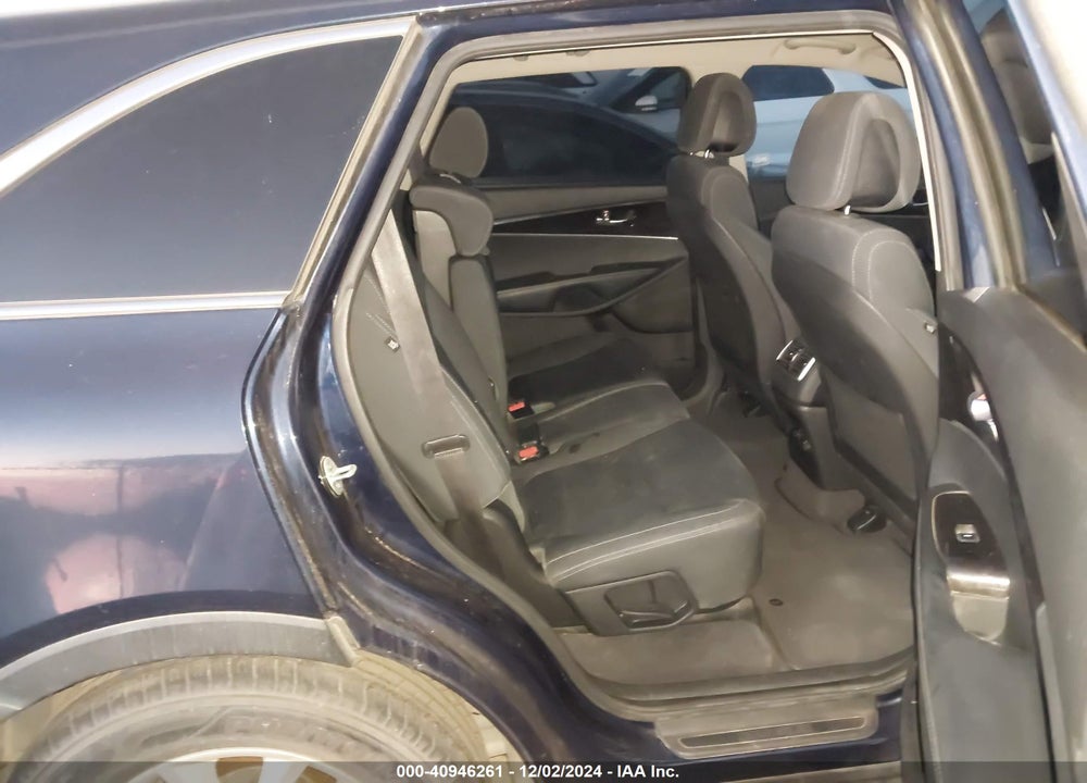 2016 KIA SORENTO 2.4L LX VIN: 5XYPG4A35GG127955