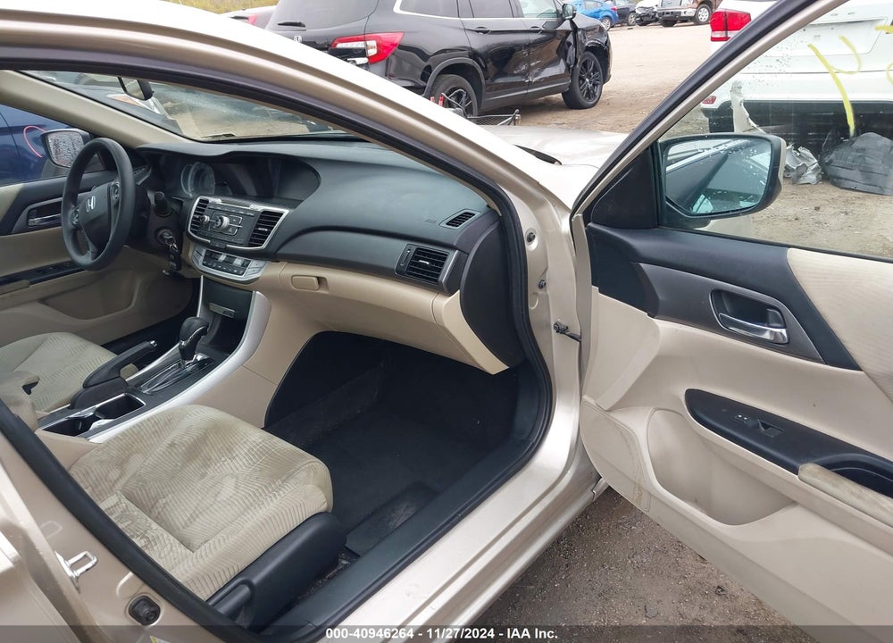 2015 HONDA ACCORD LX VIN: 1HGCR2F32FA236878
