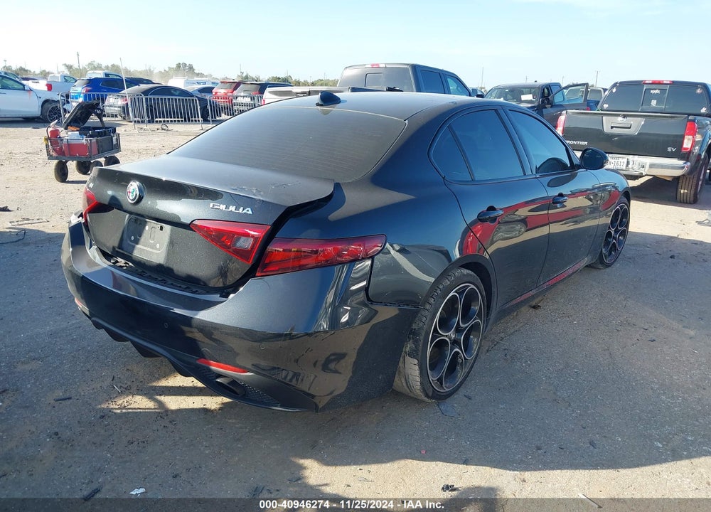 2022 ALFA ROMEO GIULIA VIN: ZARFAMBN0N7663628