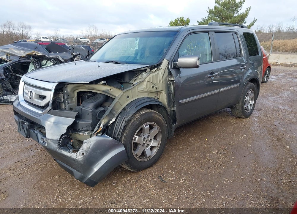 2010 HONDA PILOT TOURING VIN: 5FNYF4H90AB033935