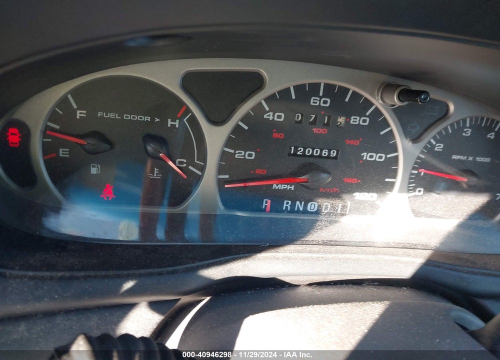 1999 FORD TAURUS LX VIN: 1FAFP52U2XA209561