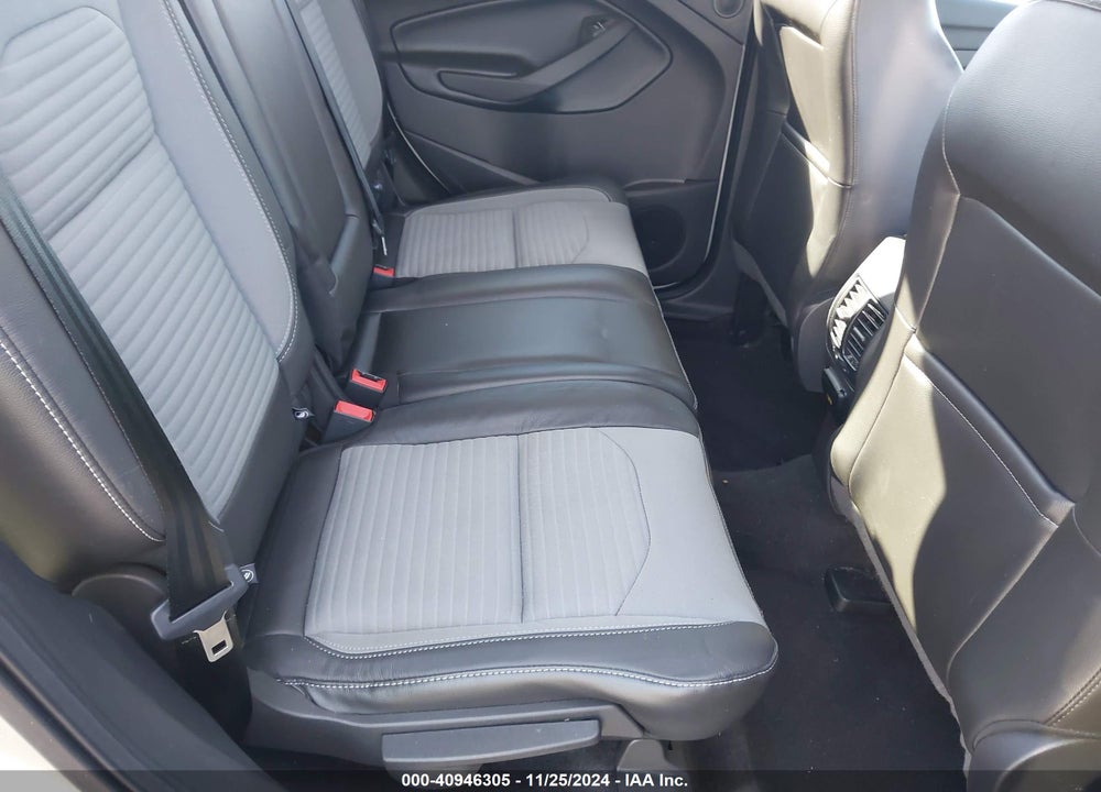 2017 FORD ESCAPE TITANIUM VIN: 1FMCU0J95HUD60119