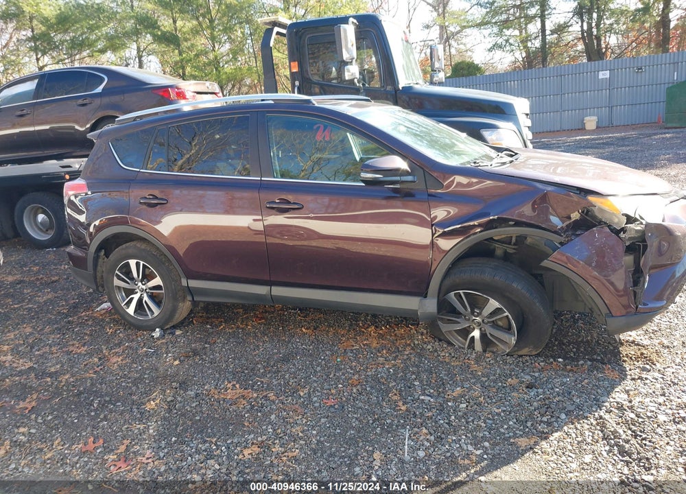 2016 TOYOTA RAV4 XLE VIN: 2T3WFREV2GW287929