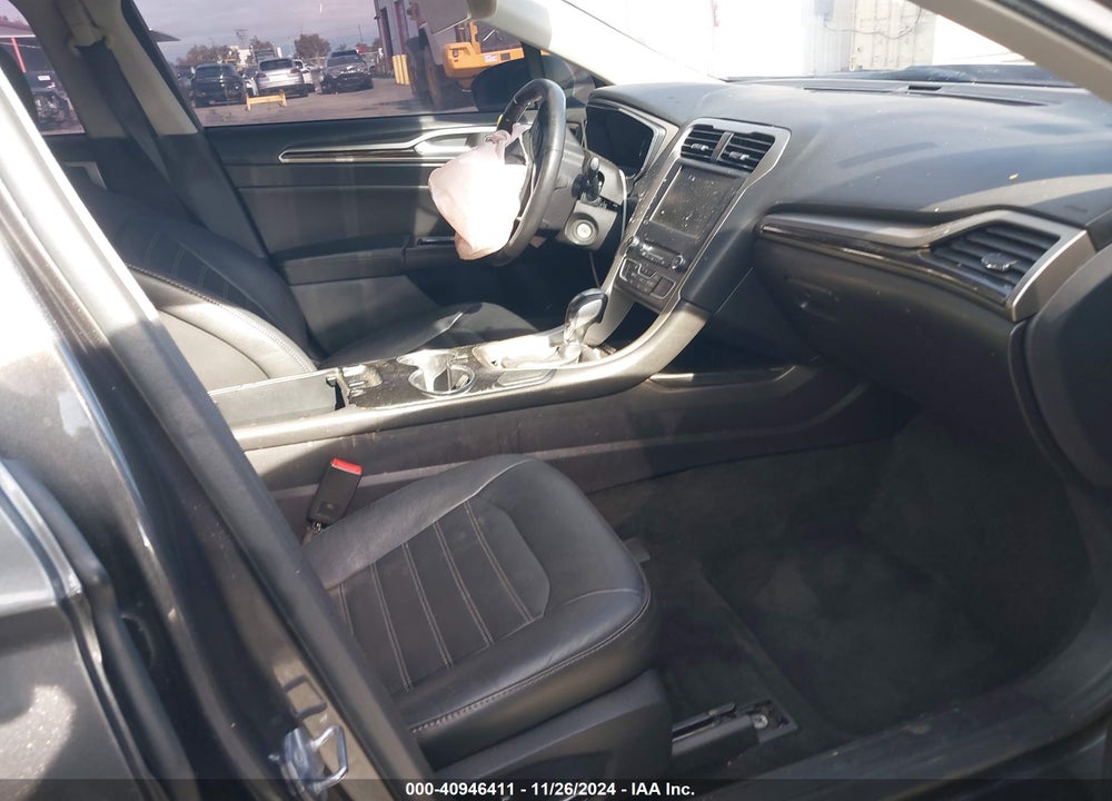 2016 FORD FUSION SE VIN: 3FA6P0HD1GR342859