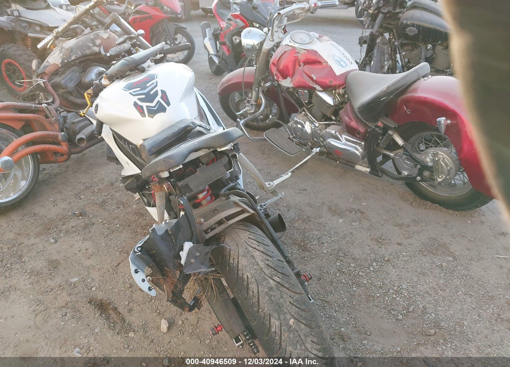 2015 YAMAHA YZFR6 VIN: JYARJ16E8FA034473