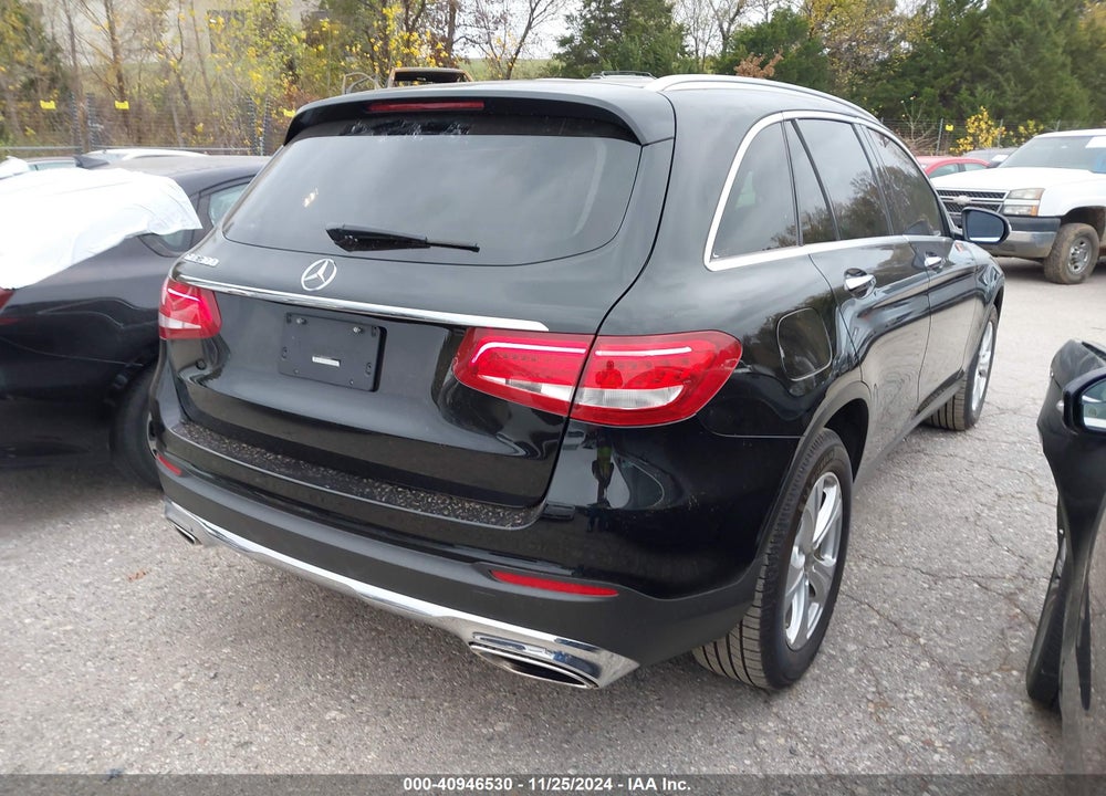 2018 MERCEDES-BENZ GLC 300 VIN: WDC0G4JB9JV043933