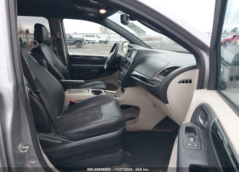 2019 DODGE GRAND CARAVAN SXT VIN: 2C4RDGCG4KR642159