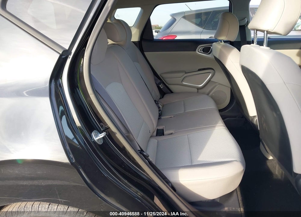 2021 KIA SOUL LX VIN: KNDJ23AU9M7756019