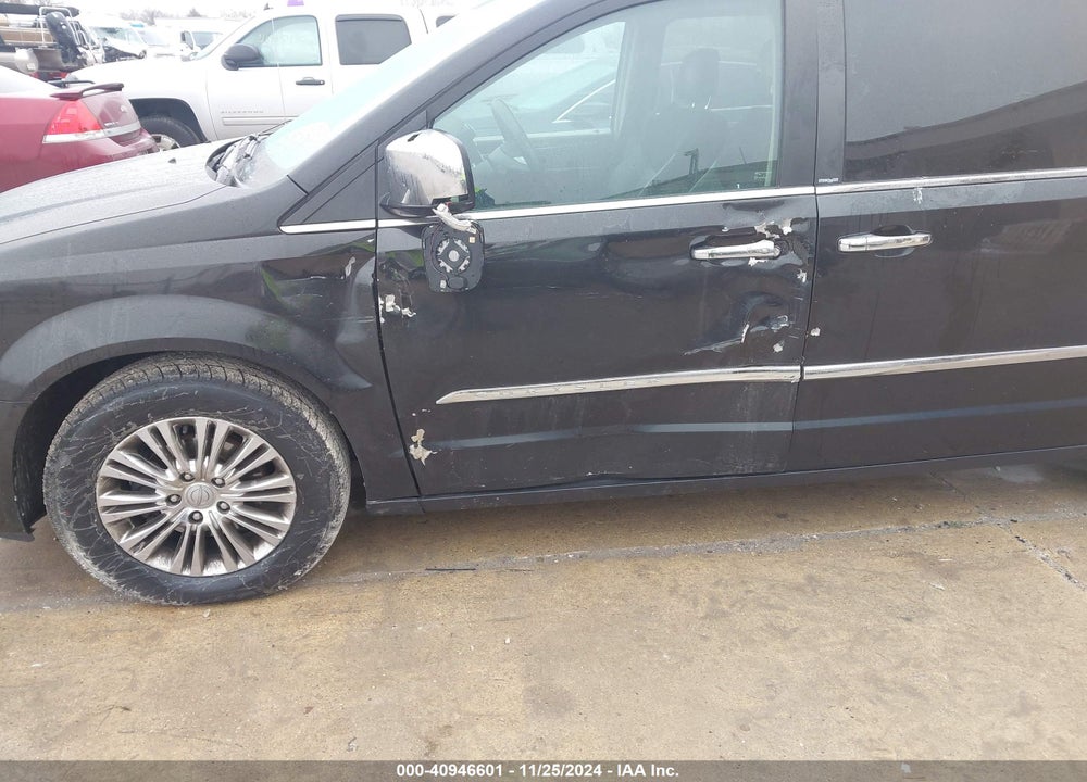 2011 CHRYSLER TOWN & COUNTRY LIMITED VIN: 2A4RR6DGXBR713420