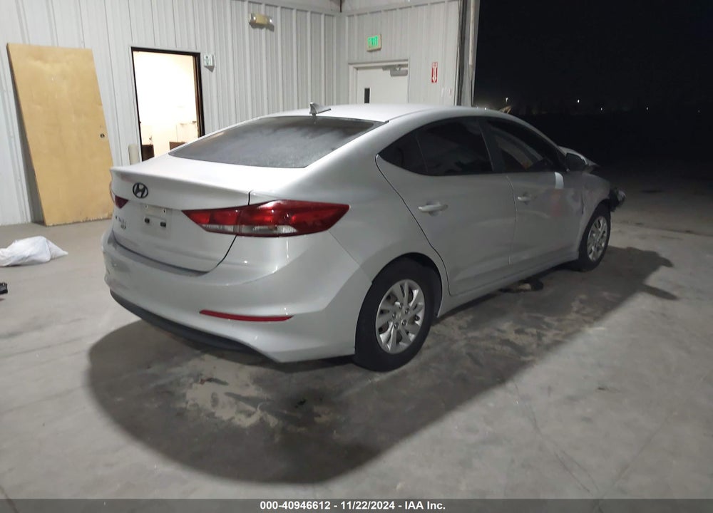 2017 HYUNDAI ELANTRA SE VIN: KMHD74LFXHU111496