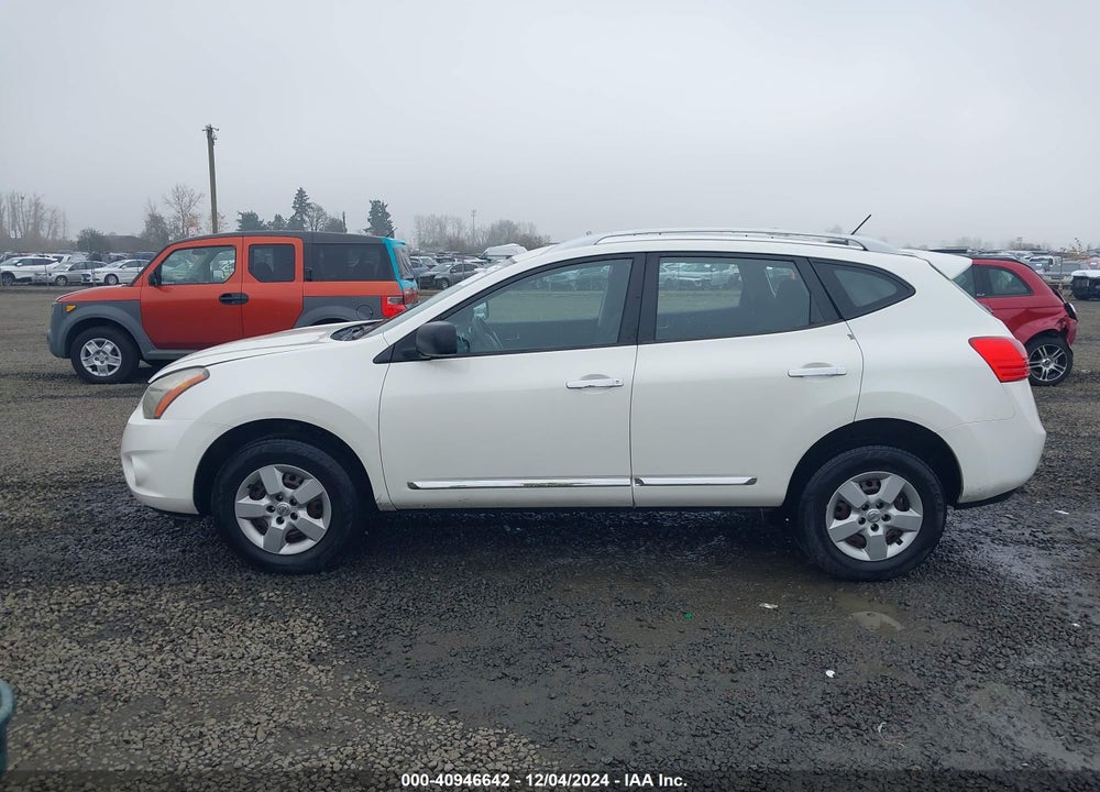 2014 NISSAN ROGUE SELECT S VIN: JN8AS5MT3EW622259