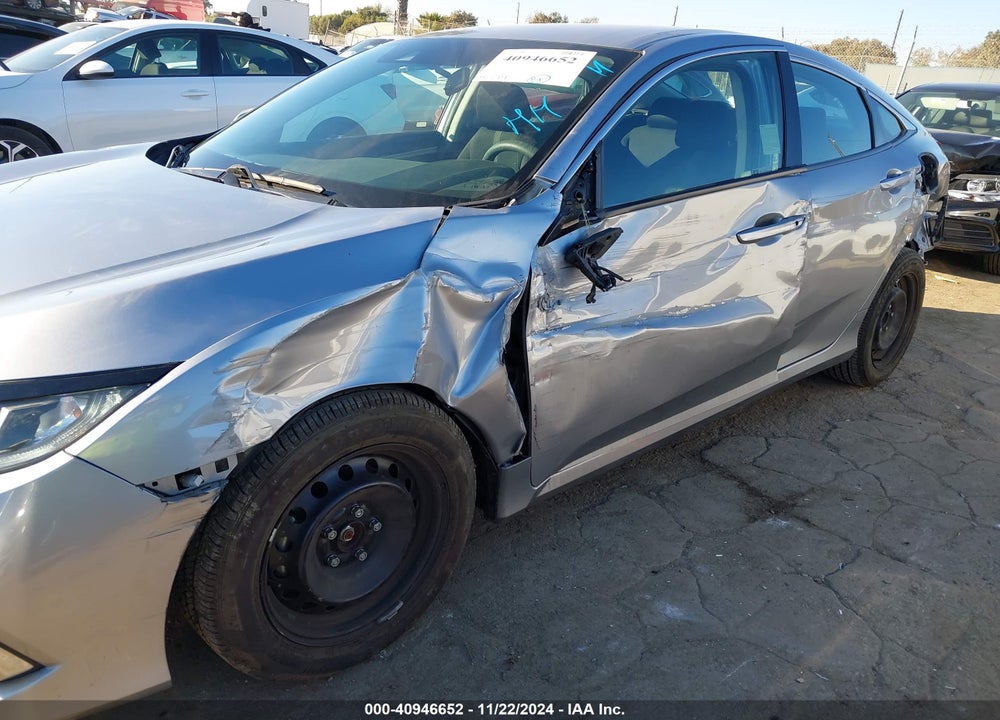 2019 HONDA CIVIC LX VIN: 2HGFC2F61KH555421