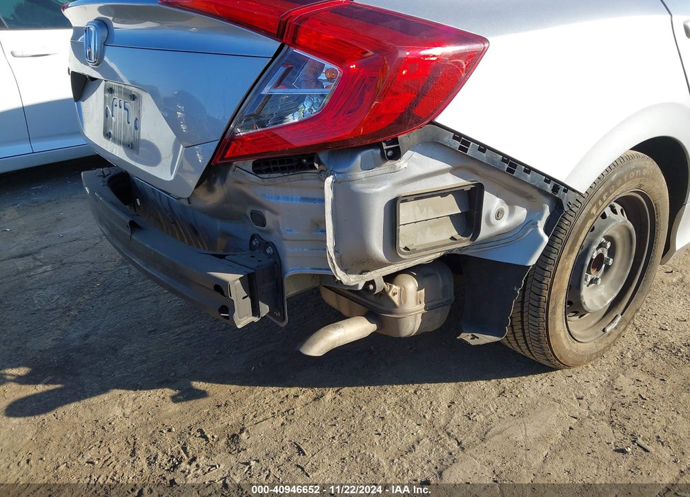 2019 HONDA CIVIC LX VIN: 2HGFC2F61KH555421