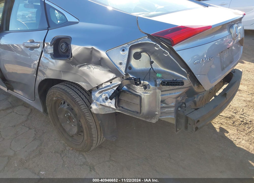 2019 HONDA CIVIC LX VIN: 2HGFC2F61KH555421
