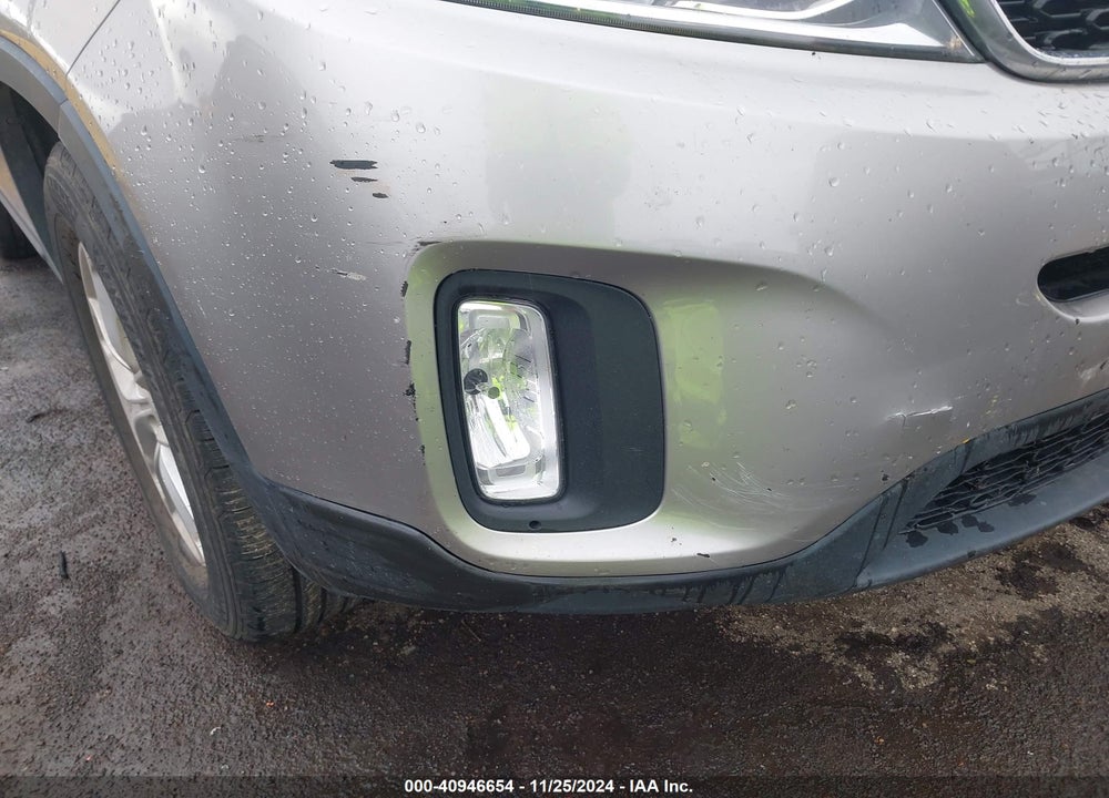 2014 KIA SORENTO LX VIN: 5XYKT4A61EG490041