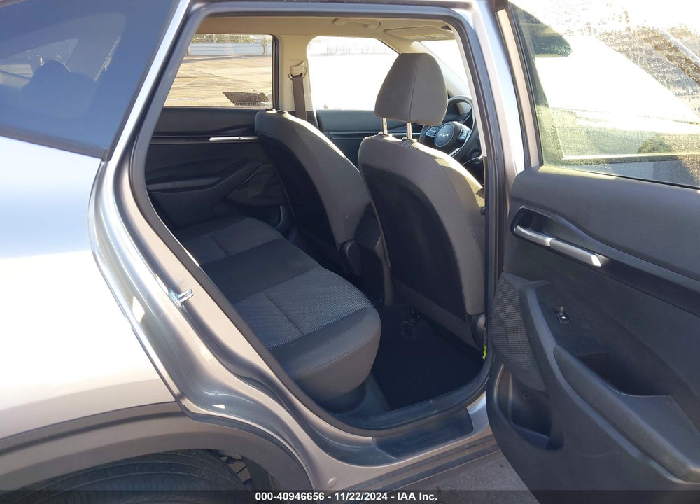 2022 KIA SELTOS LX VIN: KNDEPCAA5N7345792