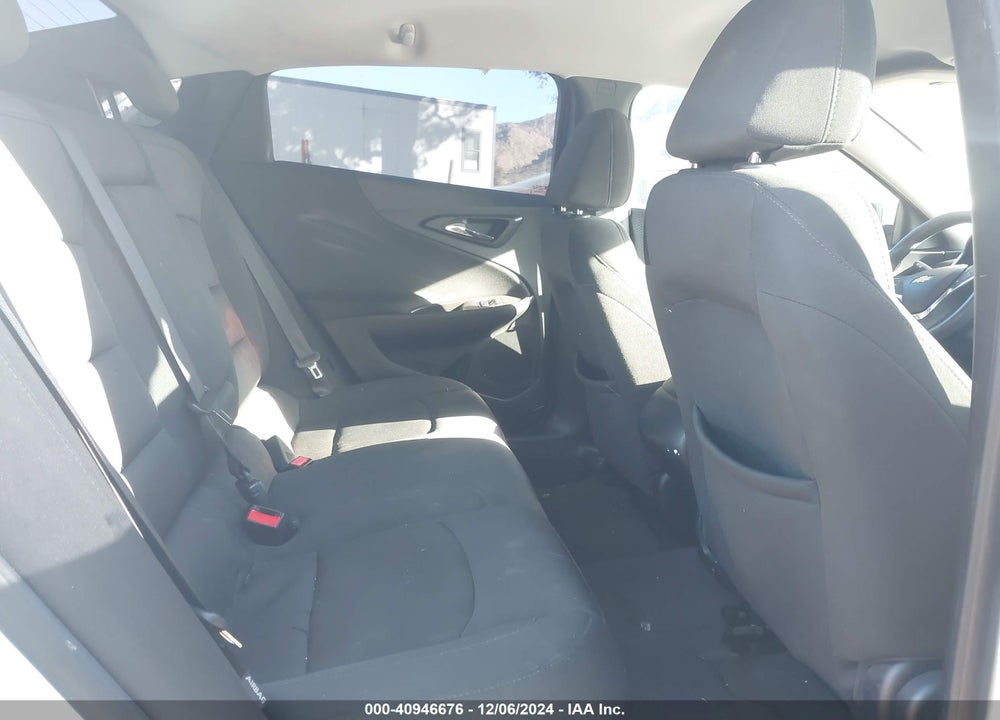 2018 CHEVROLET MALIBU 1FL VIN: 1G1ZC5ST5JF278905