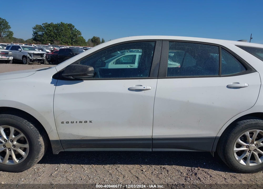 2020 CHEVROLET EQUINOX FWD LS VIN: 3GNAXHEV1LS726165