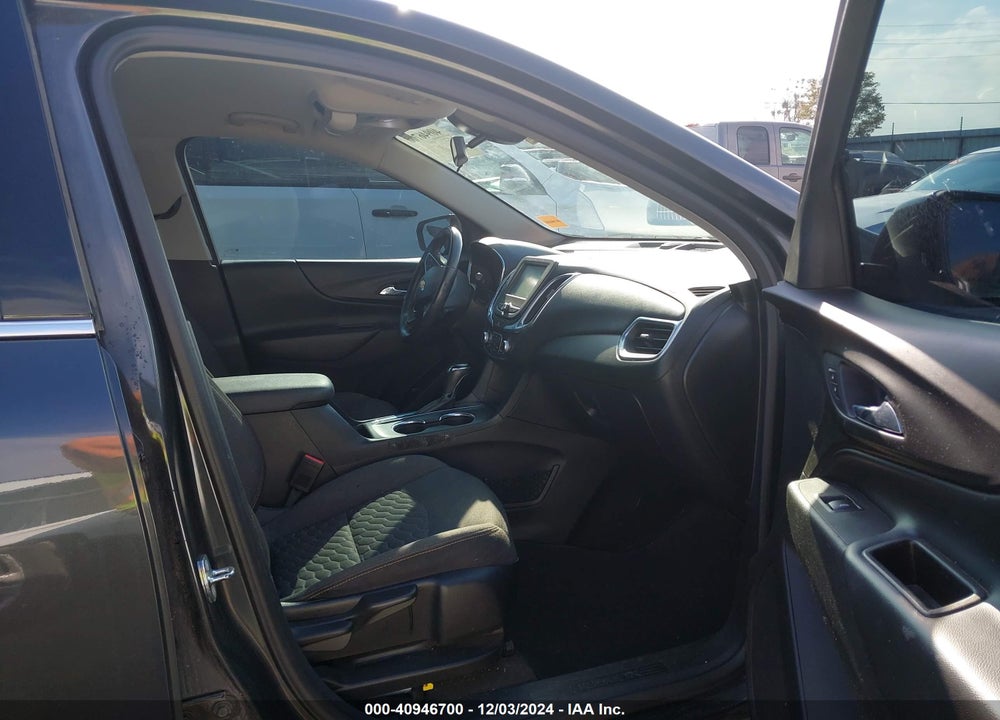 2018 CHEVROLET EQUINOX LT VIN: 2GNAXJEV9J6155771