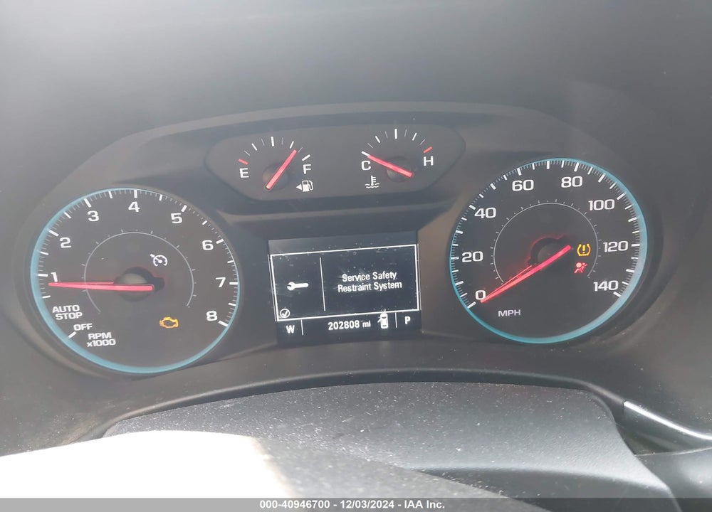 2018 CHEVROLET EQUINOX LT VIN: 2GNAXJEV9J6155771