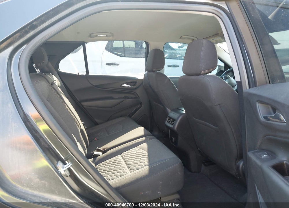 2018 CHEVROLET EQUINOX LT VIN: 2GNAXJEV9J6155771