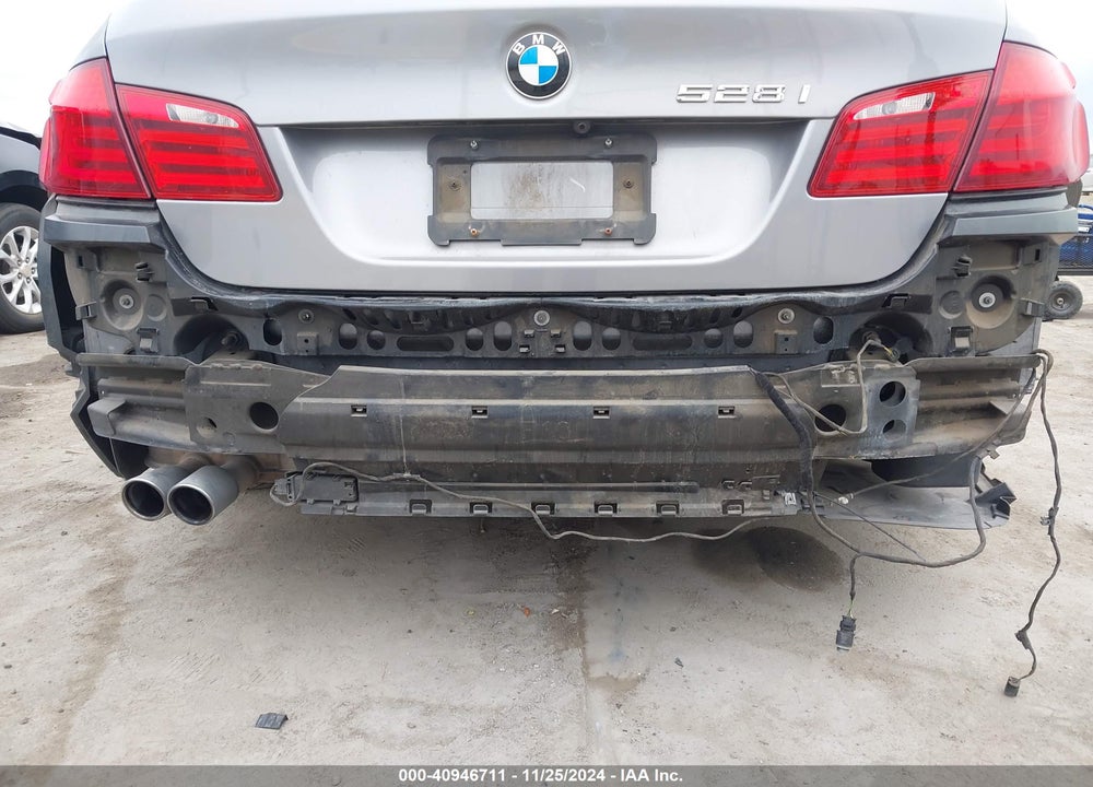 2011 BMW 528I VIN: WBAFR1C54BDS35619
