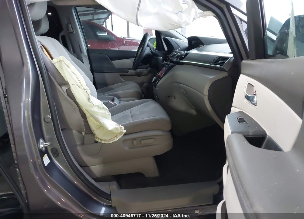 2016 HONDA ODYSSEY SE VIN: 5FNRL5H31GB020067