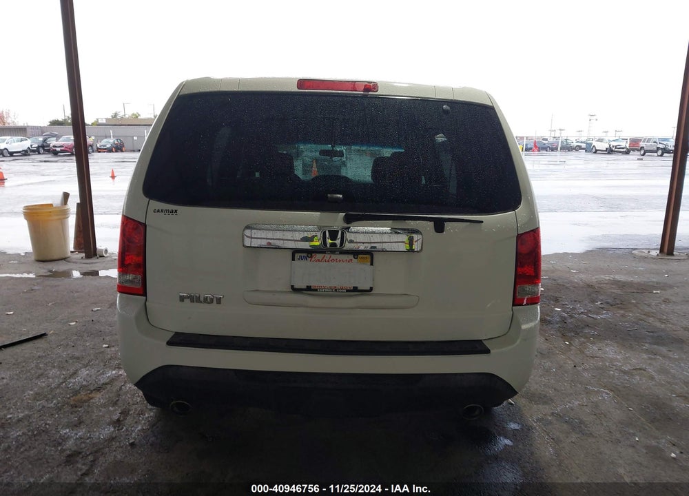 2014 HONDA PILOT EX VIN: 5FNYF3H42EB024092