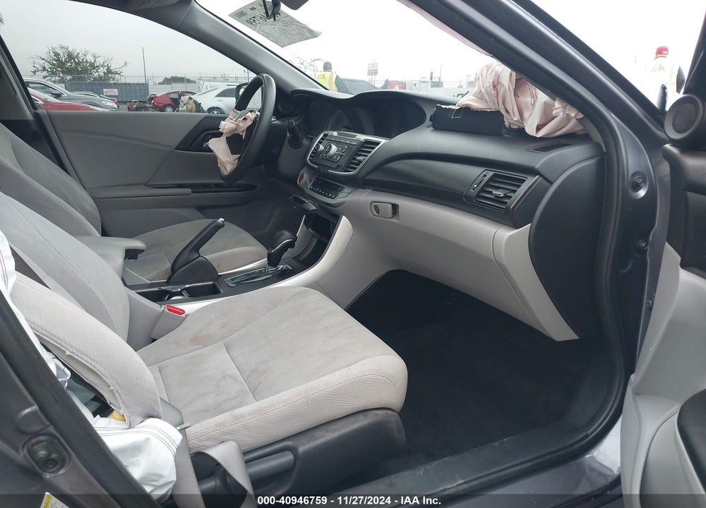 2015 HONDA ACCORD EX VIN: 1HGCR2F77FA096376
