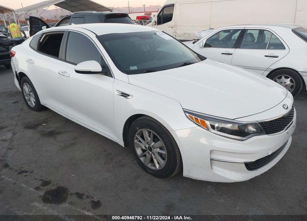 2016 KIA OPTIMA LX VIN: KNAGT4L30G5107322