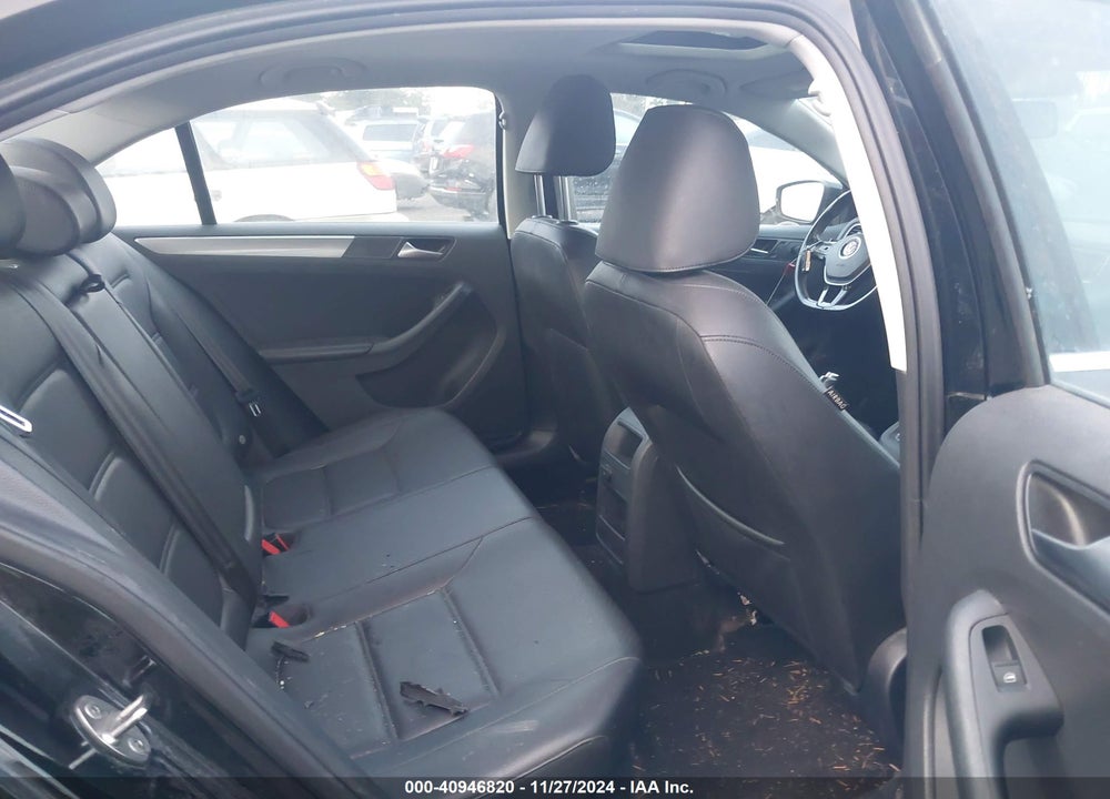 2017 VOLKSWAGEN JETTA 1.4T SE VIN: 3VWDB7AJ0HM339505