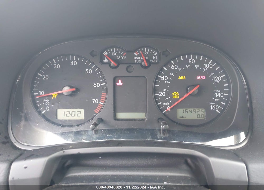 2000 VOLKSWAGEN JETTA GLS VIN: 3VWSA29M4YM175302