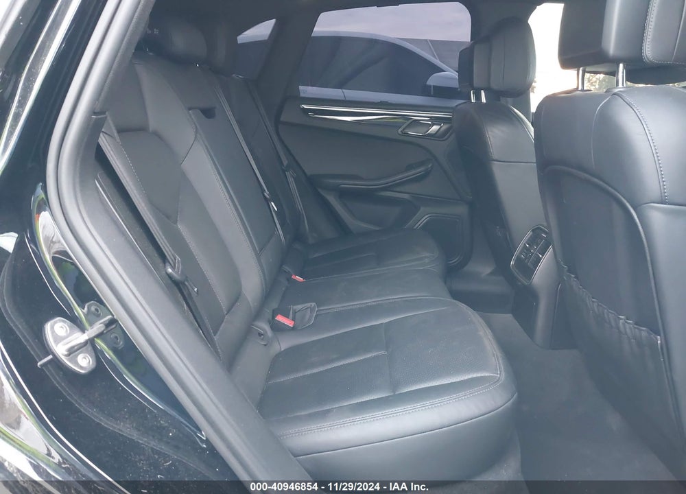 2016 PORSCHE MACAN S VIN: WP1AB2A57GLB42809