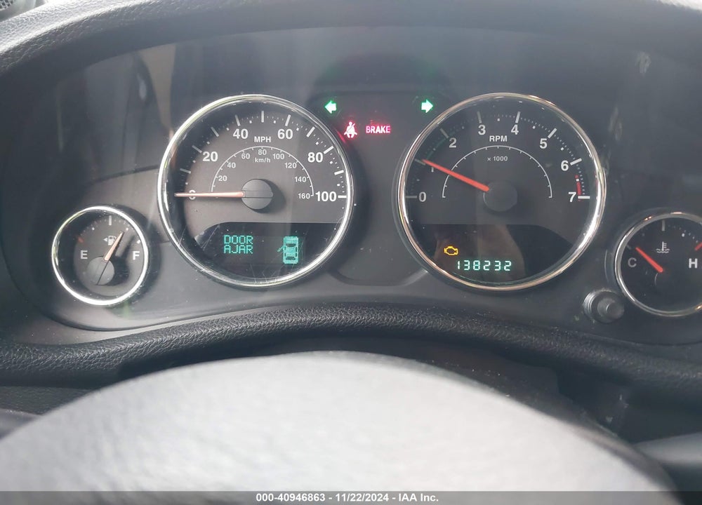 2014 JEEP WRANGLER UNLIMITED SPORT VIN: 1C4BJWDG0EL134030