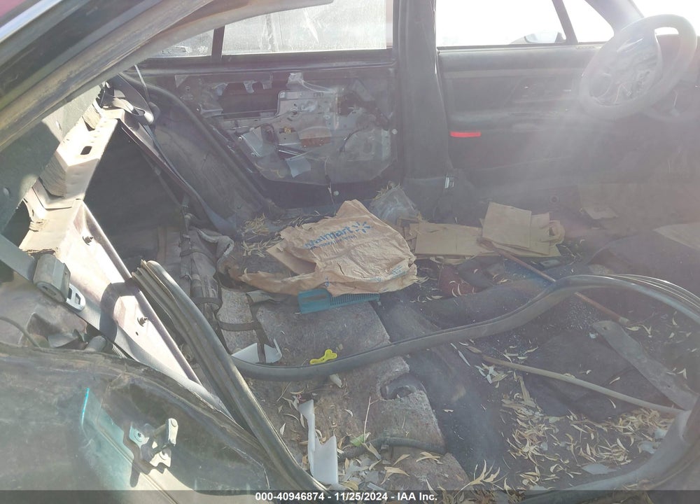 1996 OLDSMOBILE 88 LS VIN: 1G3HN52K4T4834687