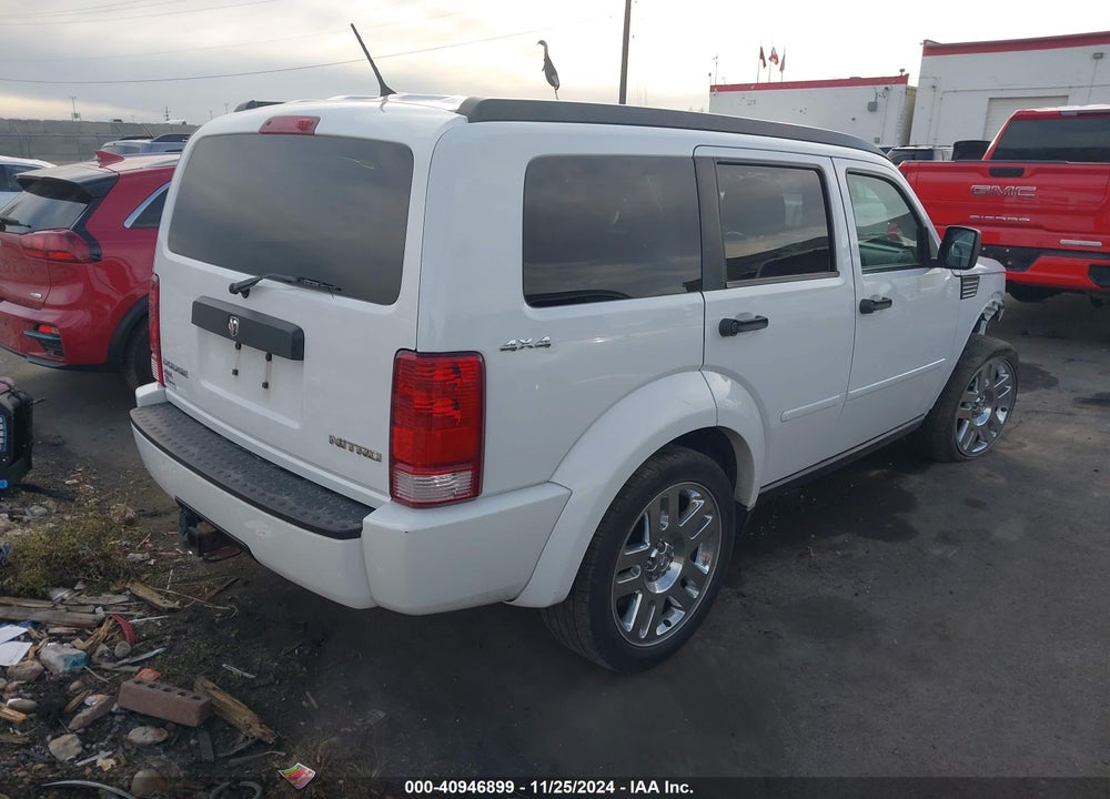 2011 DODGE NITRO HEAT VIN: 1D4PU4GX2BW574471