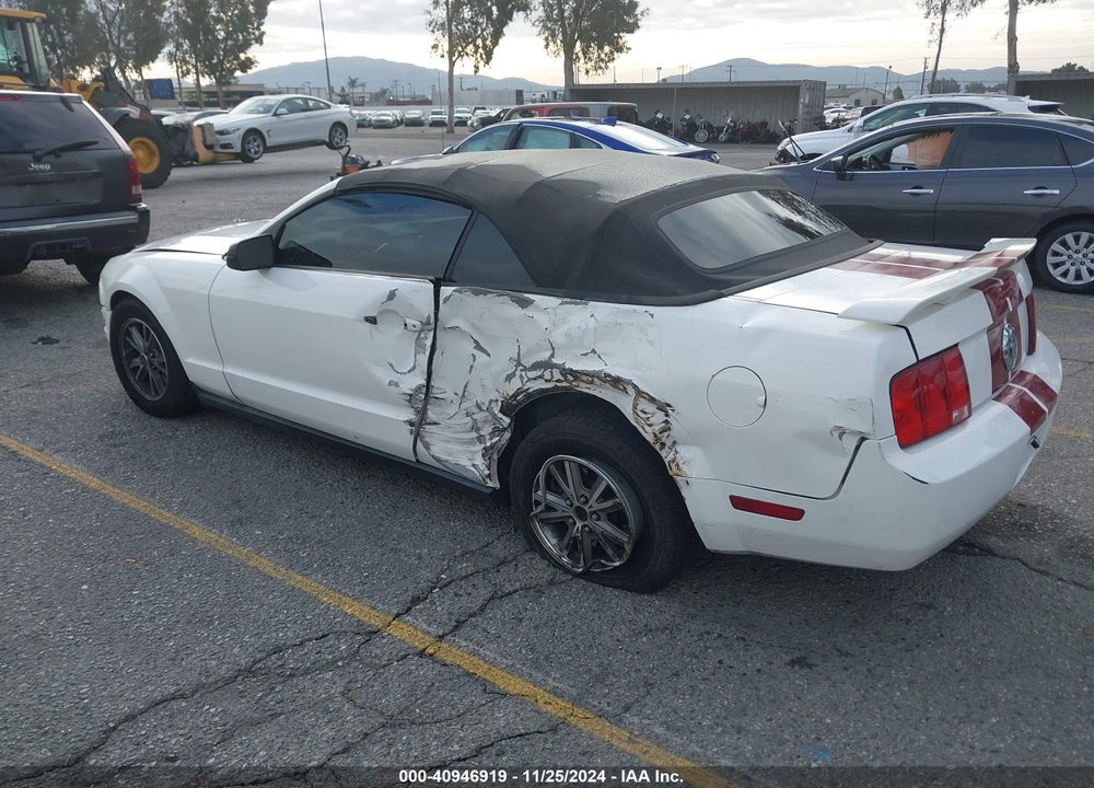 2005 FORD MUSTANG VIN: 1ZVHT84N655204405