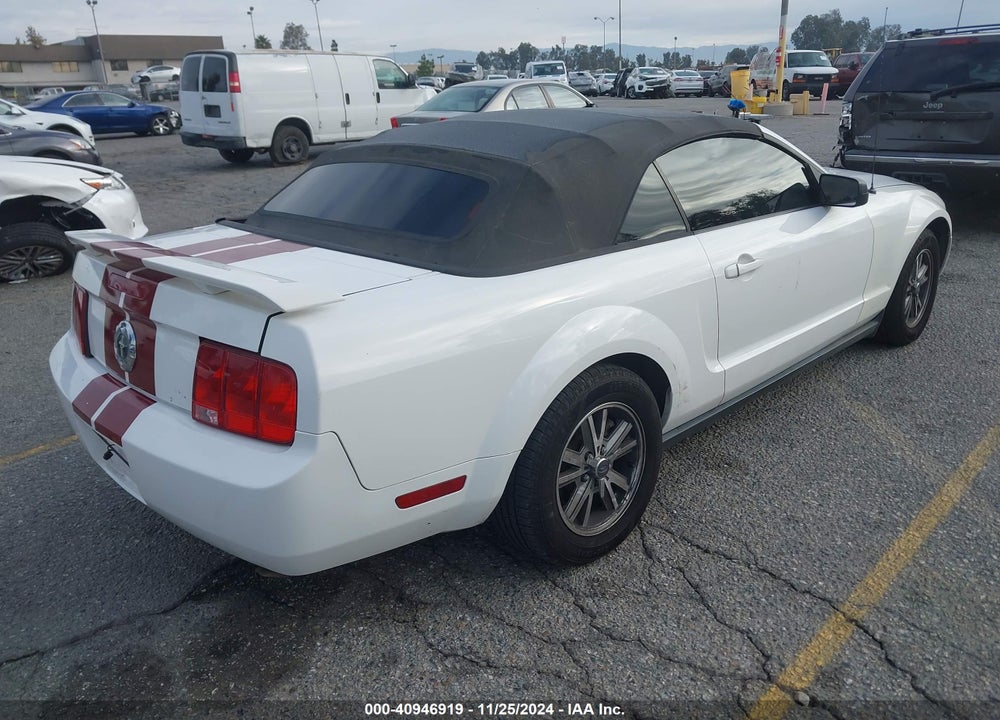 2005 FORD MUSTANG VIN: 1ZVHT84N655204405