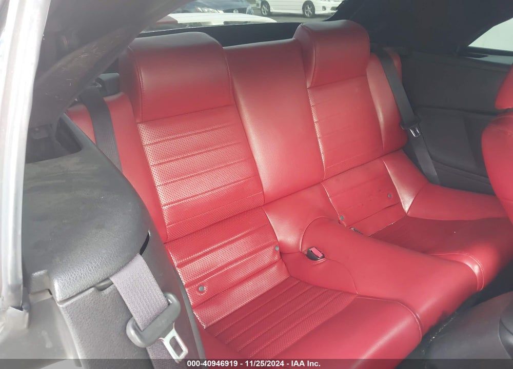 2005 FORD MUSTANG VIN: 1ZVHT84N655204405