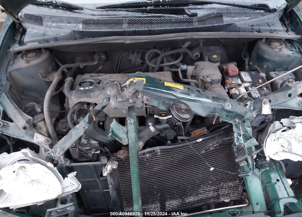 2000 TOYOTA ECHO VIN: JTDBT1232Y0083021